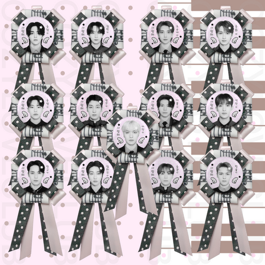 Seventeen Rosette Ribbon Keychain [ WHITE POLKA VER. ]
