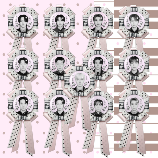 Seventeen Rosette Ribbon Keychain [ BLACK POLKA VER. ]
